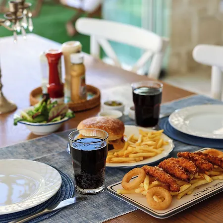 Hane Boutique Hotel 3*
